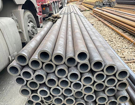 T91 हॉट रोल्ड सीमलेस स्टील पाइप P91 ASTM A283 P22 A355 P9 P11 4130 42CrMo 15CrMo ST37 C45 SCH40 A106 Gr.B A53